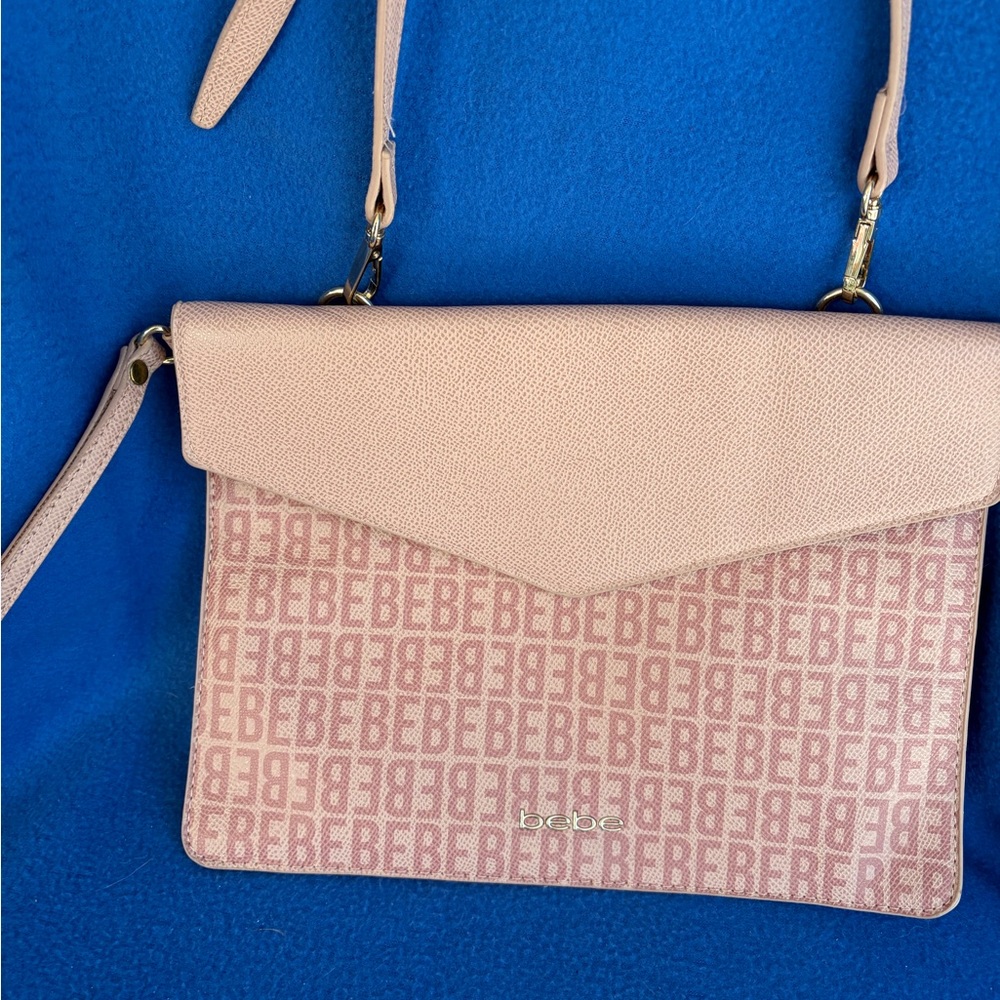 Bebe Blush Pink Logo Envelope Crossbody/Wristlet Bag NWOT